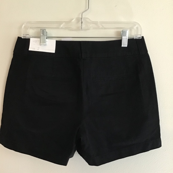 Loft size 2 black shorts - Picture 2 of 4